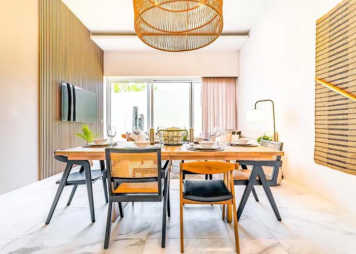 Casa Lucy Secure-quiet & Opulent Cabo Retreat-3br's & Patio!