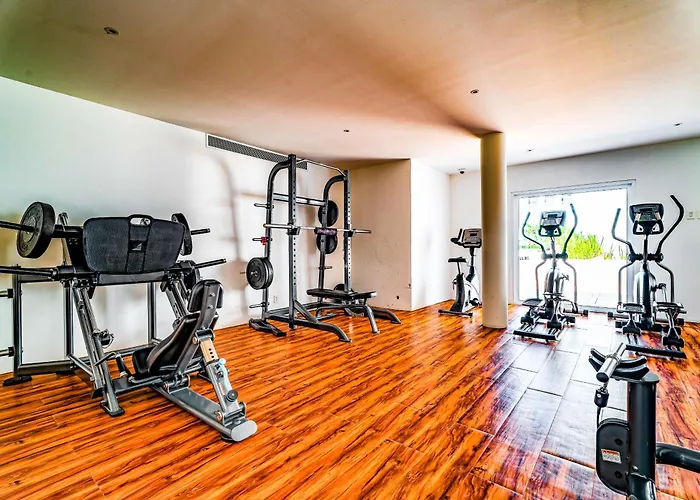 Apartment Casa Lucy Secure-quiet & Opulent Cabo Retreat-3br's & Patio! *